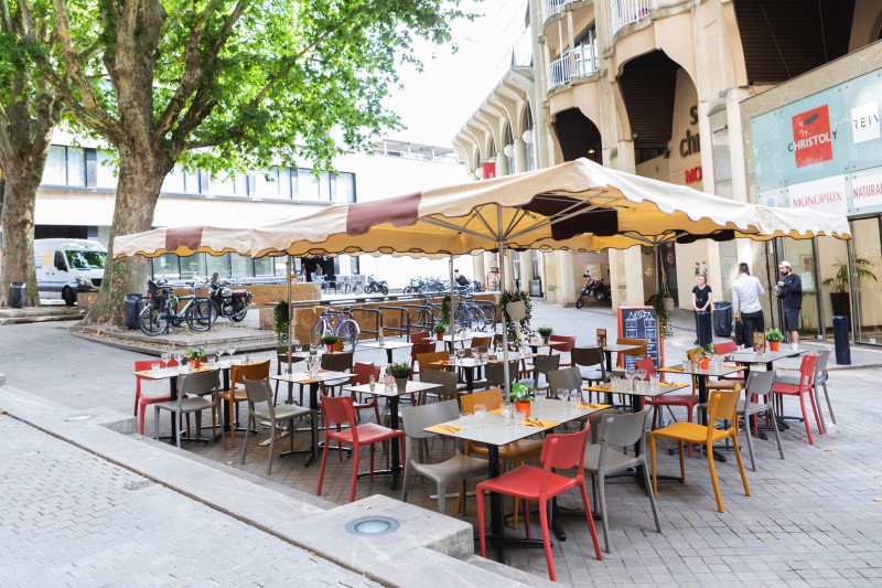 MEILLEUR HAPPY HOUR EN TERRASSE A BORDEAUX: déguster des pizzas et boires des verres en plein centre ville